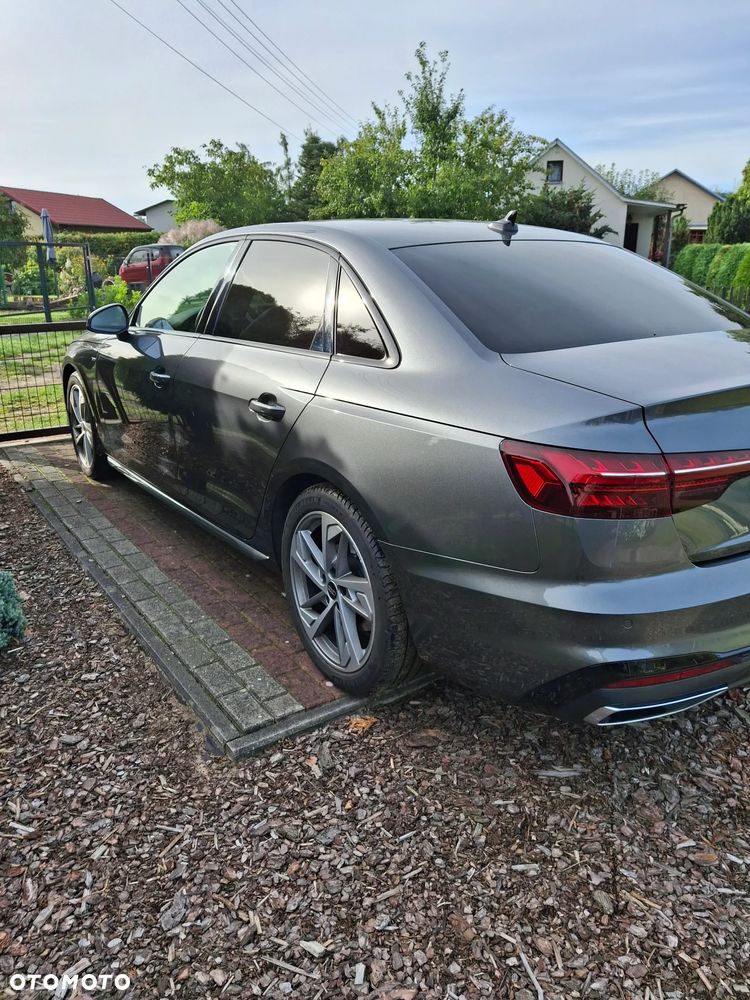 Audi A4 Limousine 35 TFSI mHEV S Line S tronic - 26
