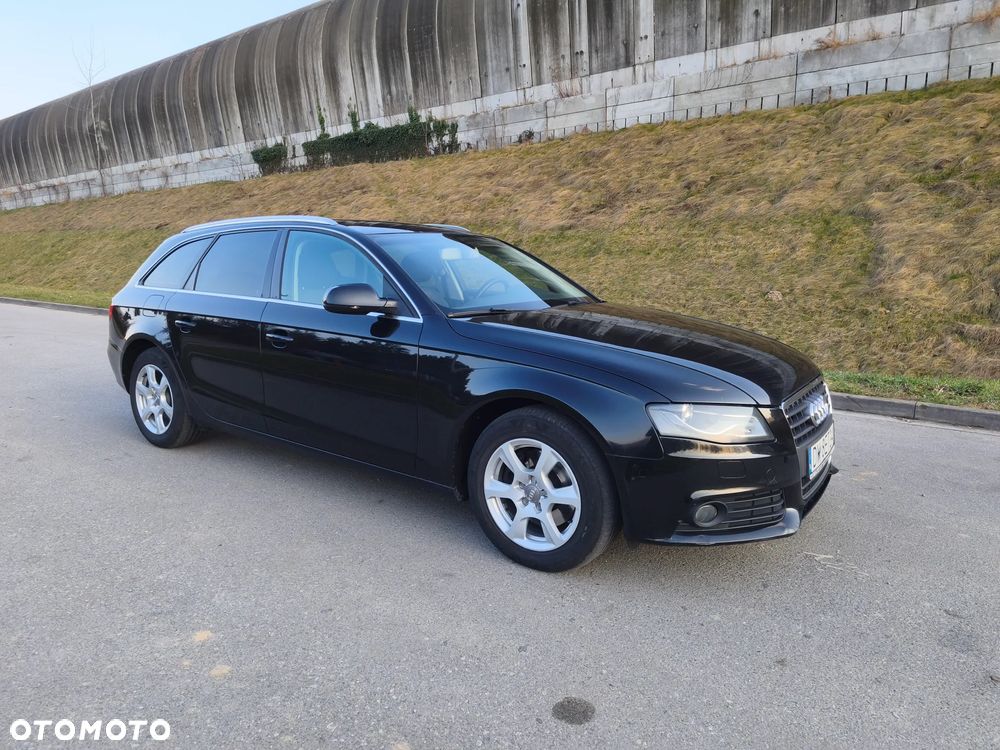 Audi A4 Avant 2.0 TDI DPF Attraction - 1