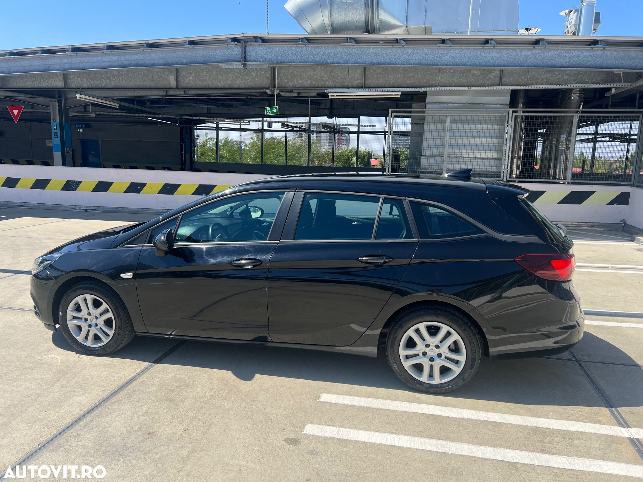 Opel Astra 1.0 Turbo ECOTEC Start/Stop Selection - 2