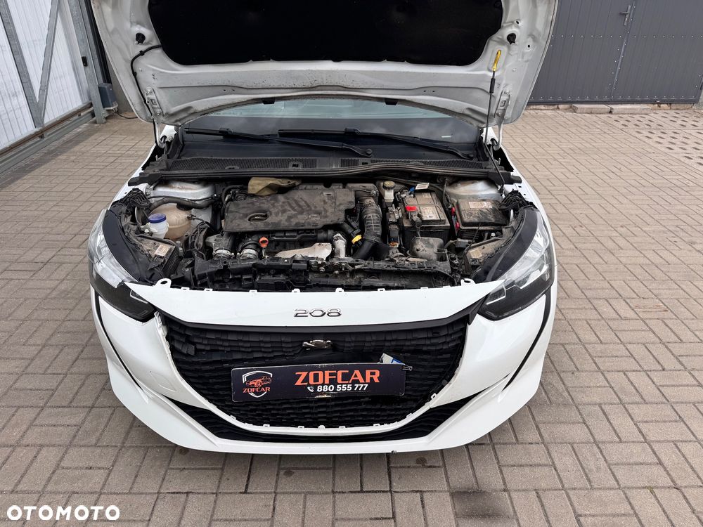 Peugeot 208 - 15