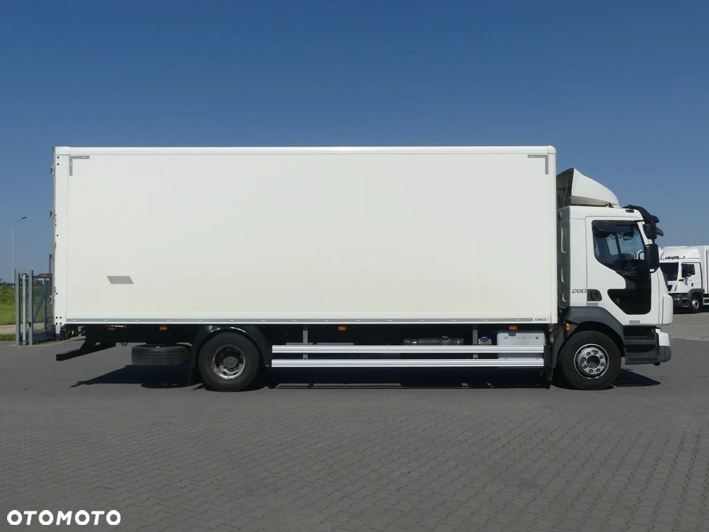 Volvo FL 16.280 / EURO 6 / KONTENER 7.30 / NISKI PRZEBIEG / - 10