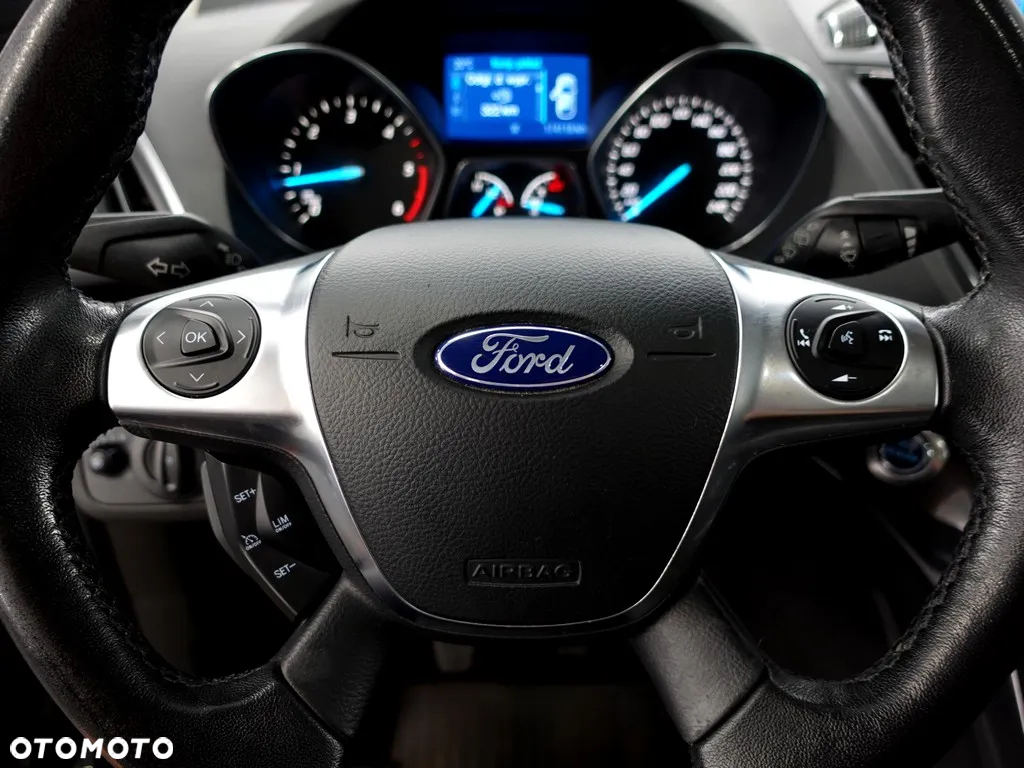 Ford Kuga 2.0 TDCi 4WD Titanium - 19