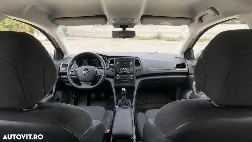 Renault Megane TCE GPF Life - 11
