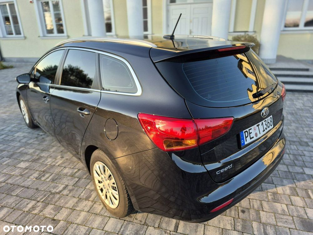 Kia Ceed - 15