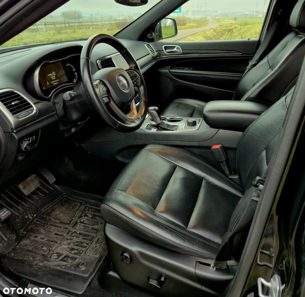 Jeep Grand Cherokee - 9