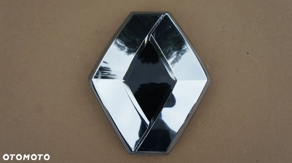 ZNACZEK EMBLEMAT POD RADAR RENAULT TALISMAN - 1