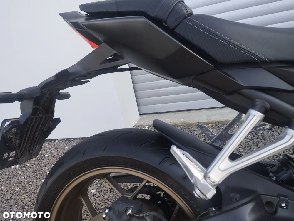 Honda CB - 3
