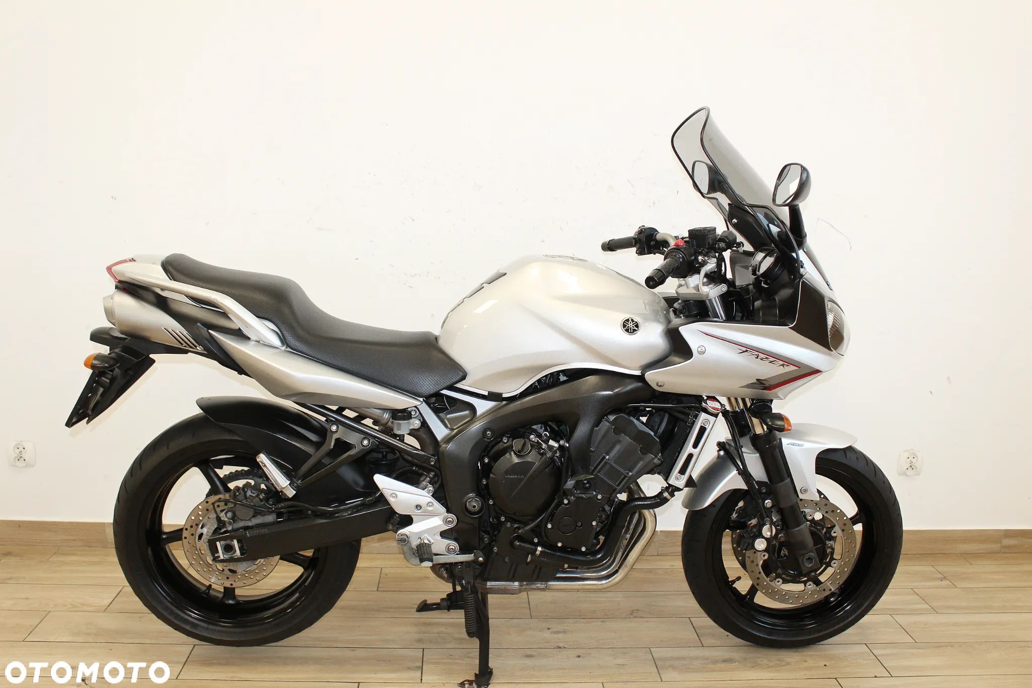 Yamaha FZ - 1