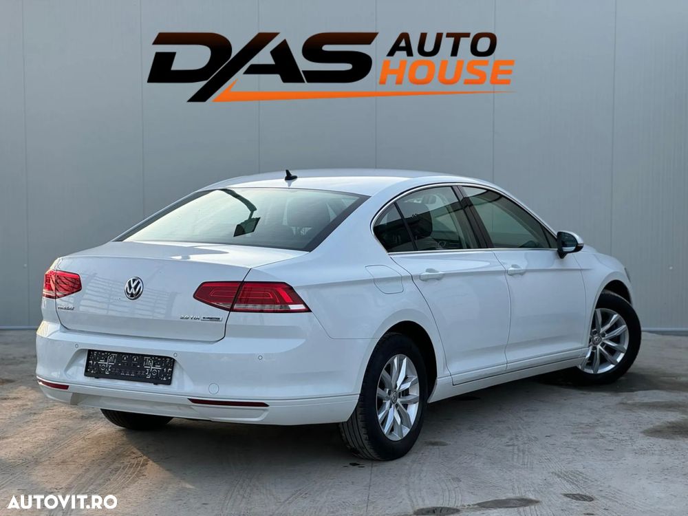 Volkswagen Passat 2.0 TDI (BlueMotion Technology) Comfortline - 8
