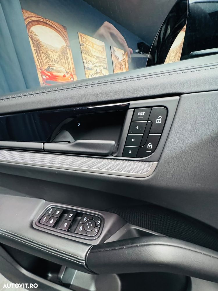Porsche Cayenne Coupe Tiptronic S Black Edition - 26