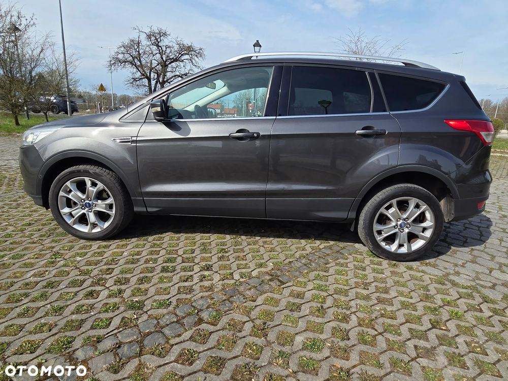 Ford Kuga 2.0 TDCi 4x4 Titanium - 4