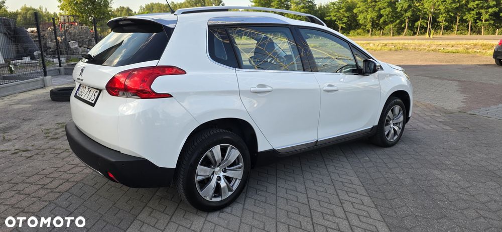 Peugeot 2008 1.2 VTi Allure - 36