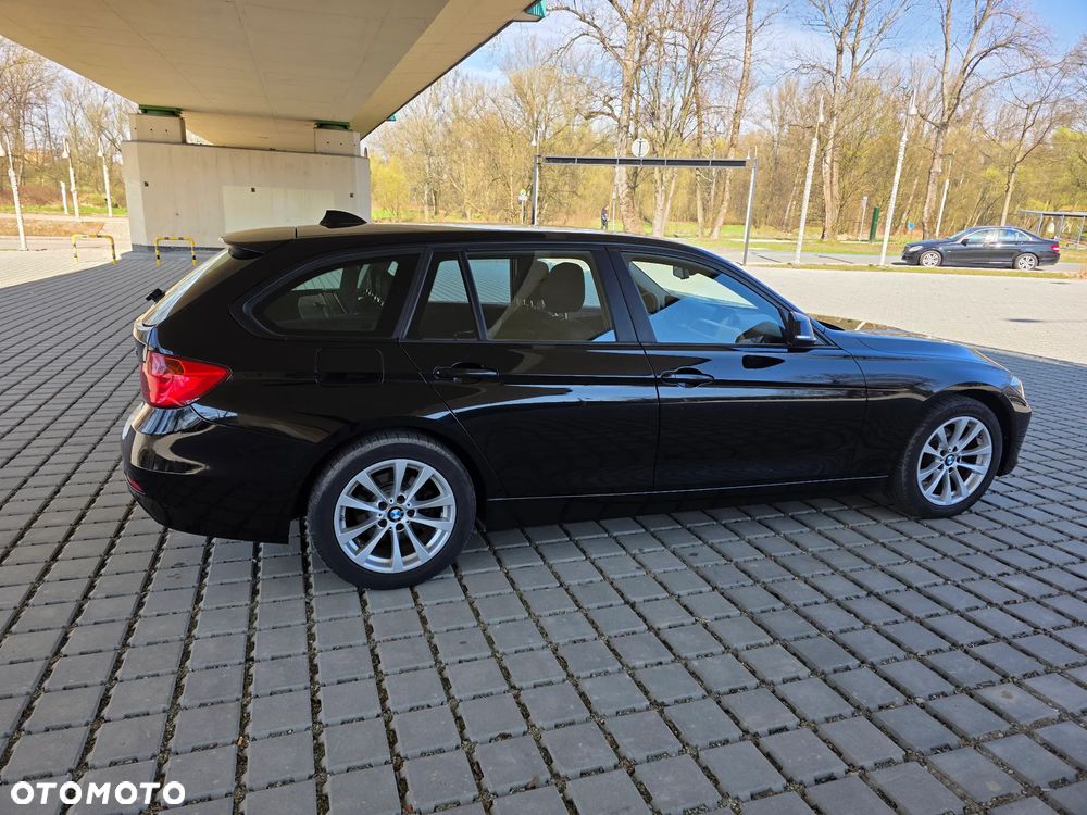 BMW Seria 3 318d DPF Edition Lifestyle - 5