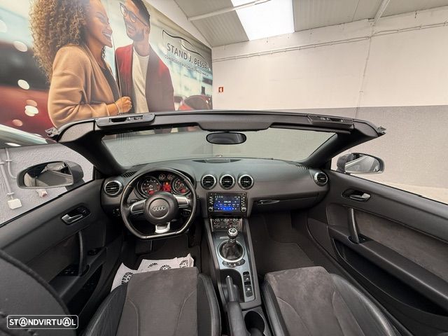 Audi TT Roadster 2.0 TFSi - 11