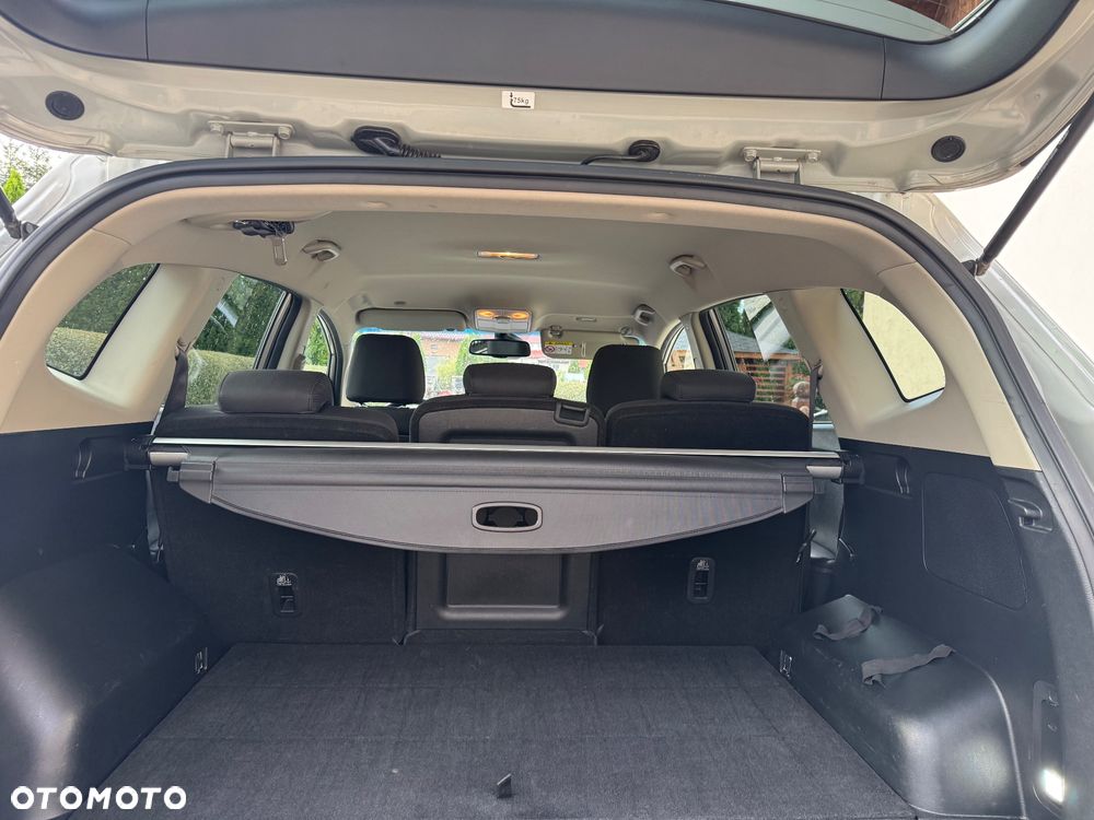 Kia Carens 1.7 CRDi 115 Dream-Team Edition - 8
