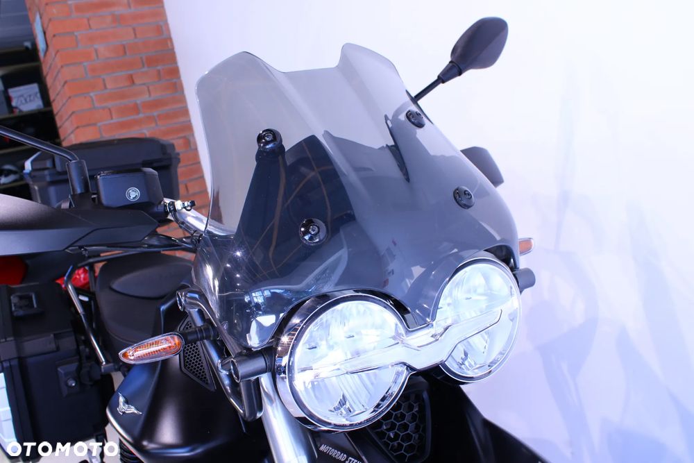Moto Guzzi V85 - 14