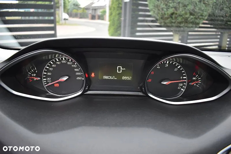Peugeot 308 SW 2.0 Blue HDi Allure S&S - 33