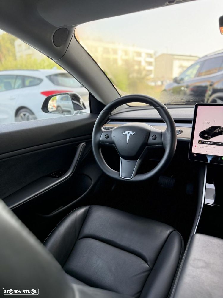 Tesla Model 3 Tração Traseira - 24