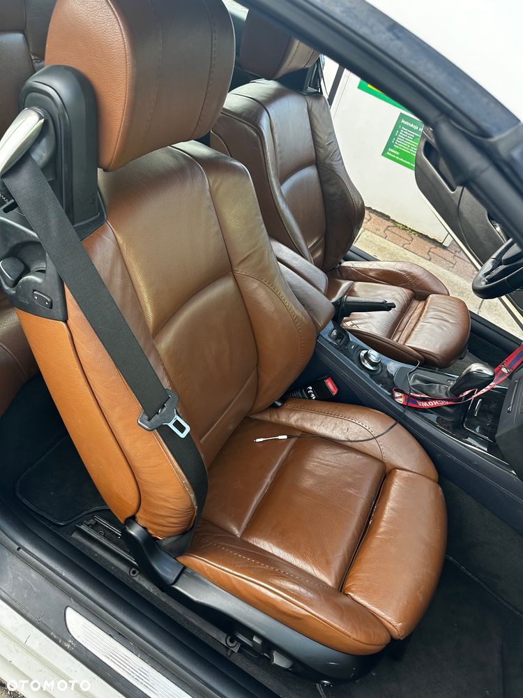 BMW Seria 3 335i Cabrio - 11