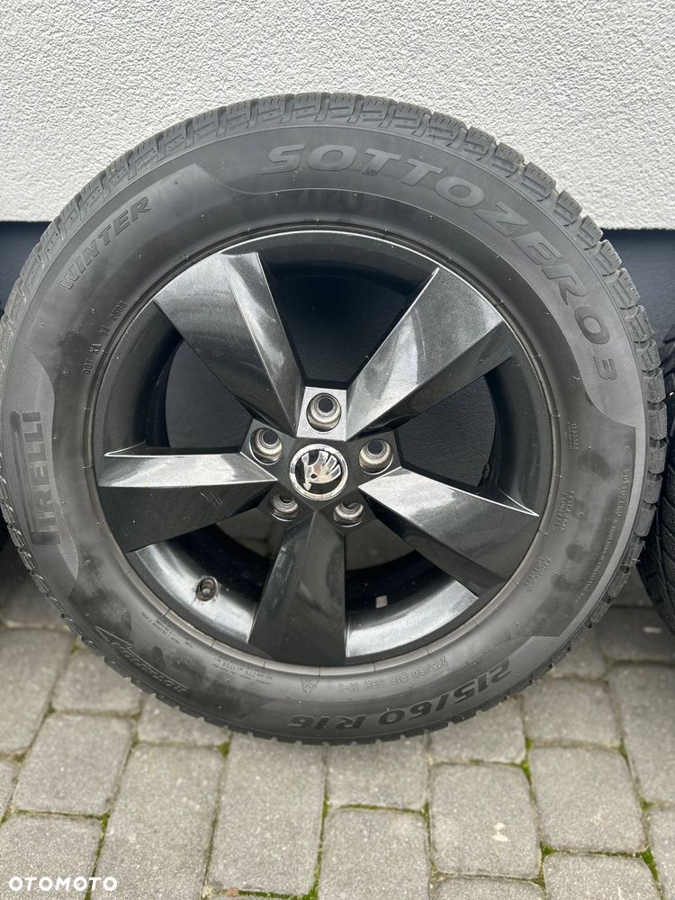Skoda Karoq 1.5 TSI ACT GPF 4x2 Ambition - 10