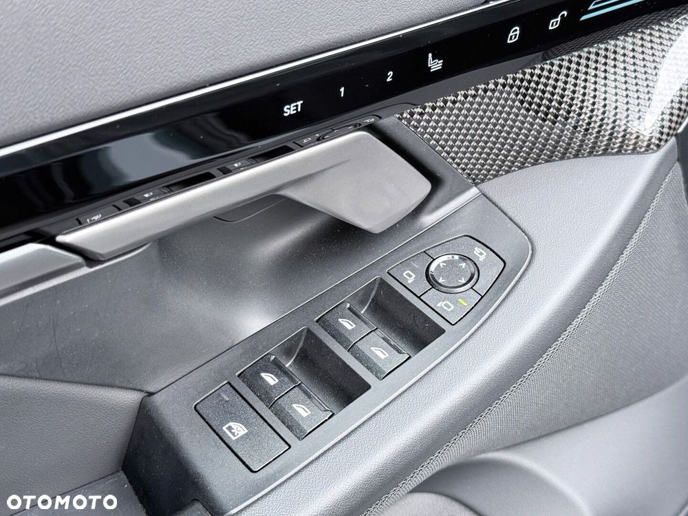 BMW Seria 5 520d mHEV - 28