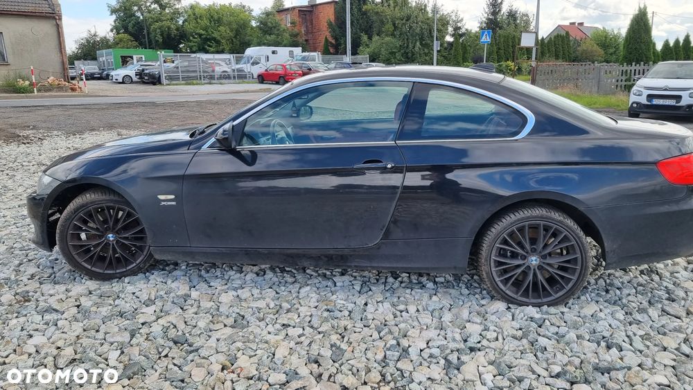 BMW Seria 3 330d xDrive - 10