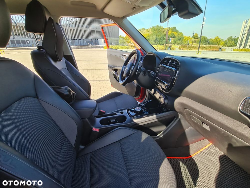 Kia Soul 64kWh XL - 19