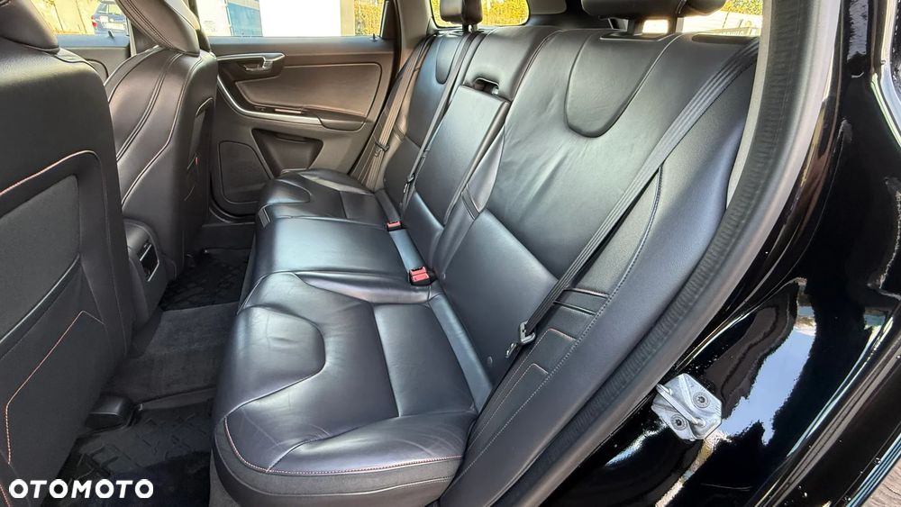 Volvo XC 60 D3 Drive-E Momentum - 15