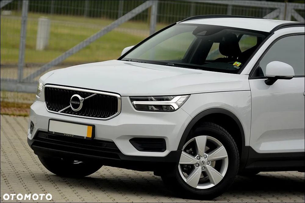 Volvo XC 40 D3 SCR Momentum - 8