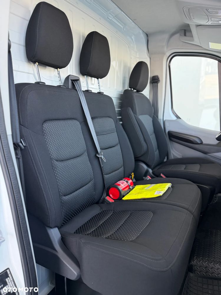Maxus Deliver 9 - 11