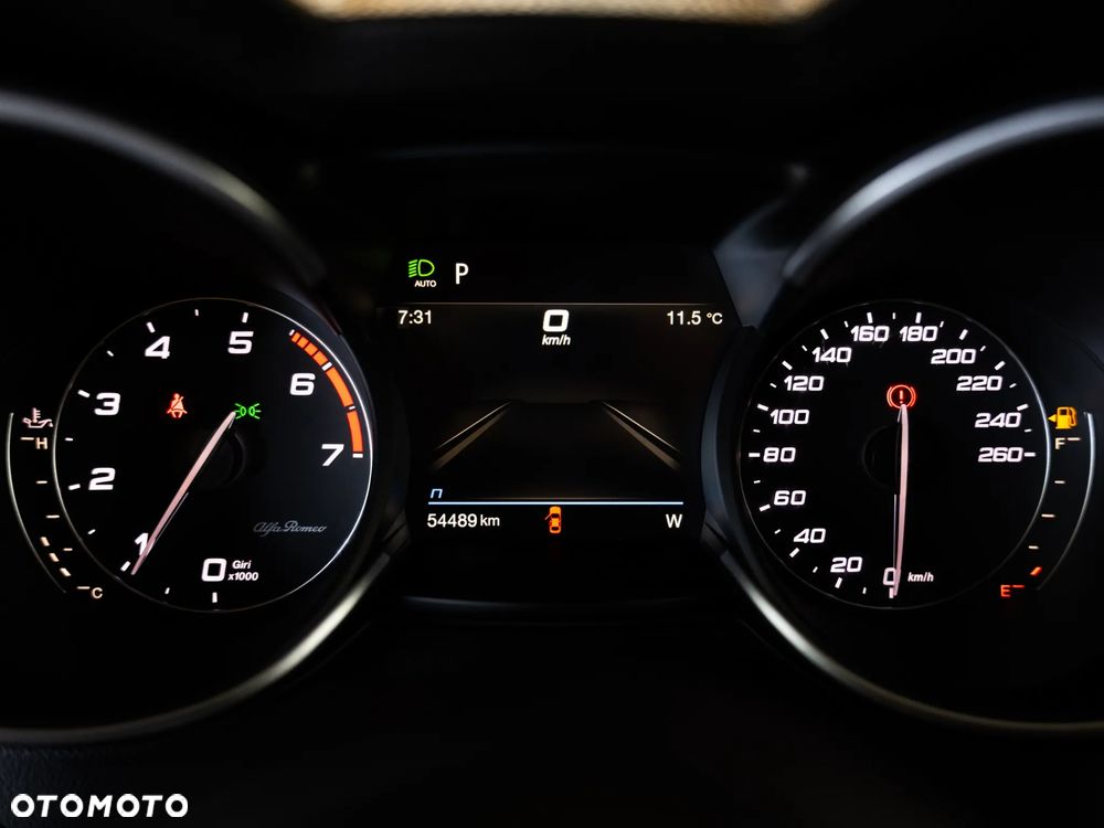 Alfa Romeo Stelvio 2.0 Turbo Sprint Q4 - 30