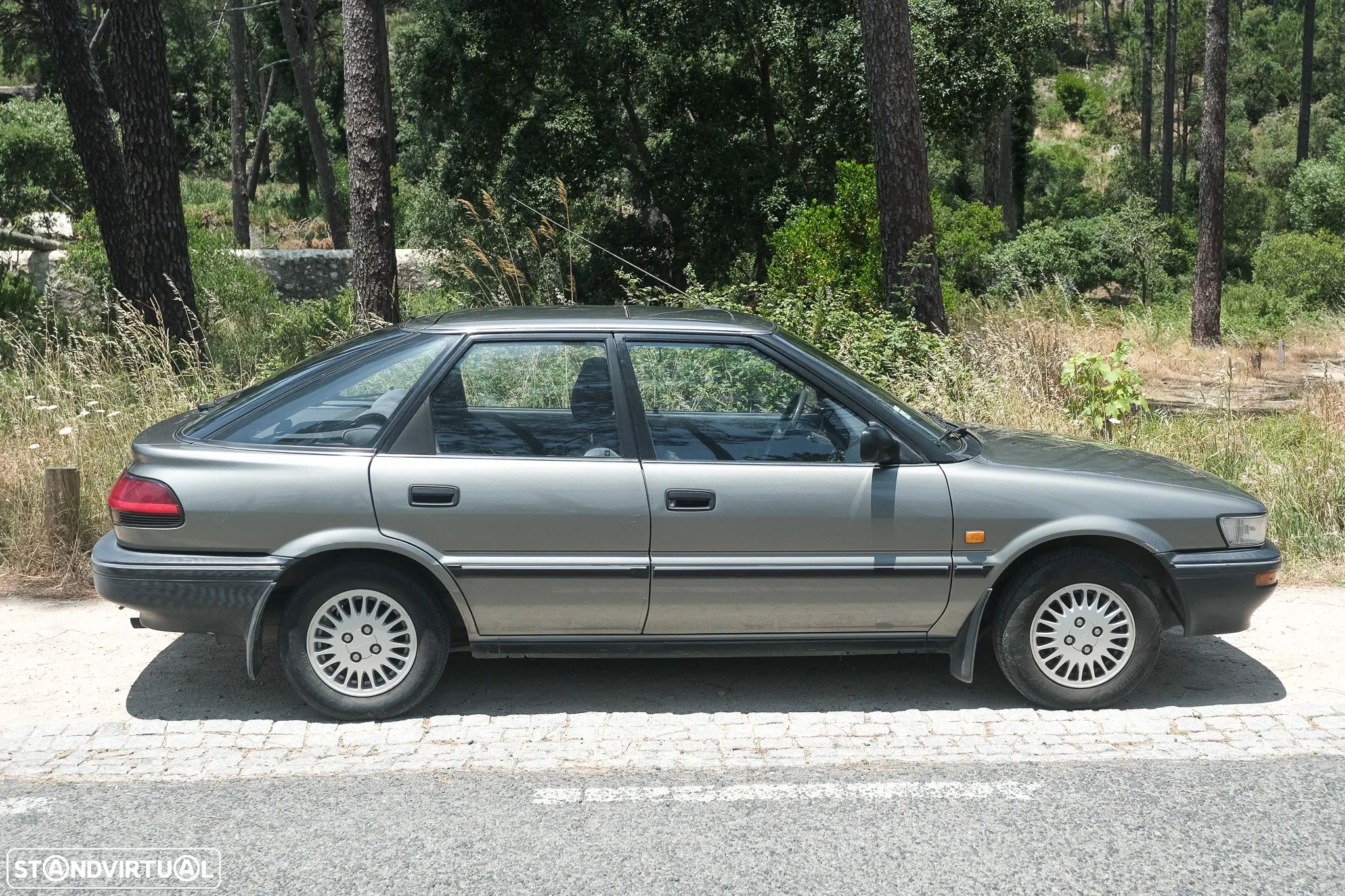 Toyota Corolla - 1