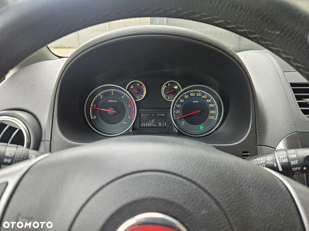 Fiat Sedici - 12