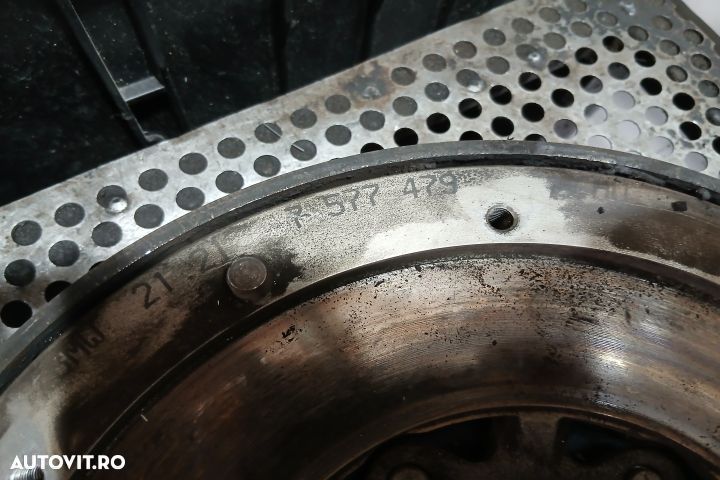 VOLANTA CU MASA DUBLA BMW Seria 3 E90 [2004 - 2010] Sedan 318d MT (12 - 4