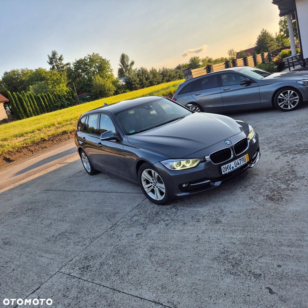 BMW Seria 3 320d Sport Line - 3