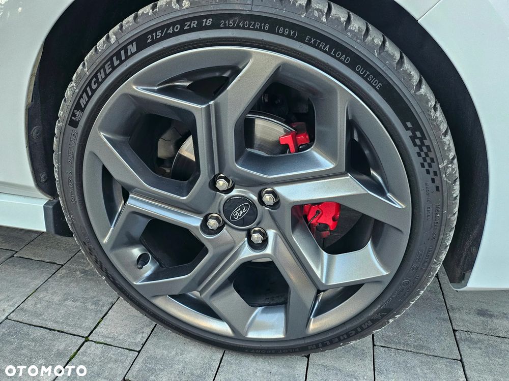 Ford Fiesta - 9