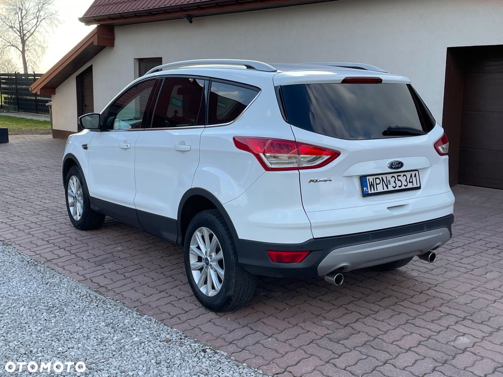 Ford Kuga 2.0 TDCi 4x4 Titanium - 4