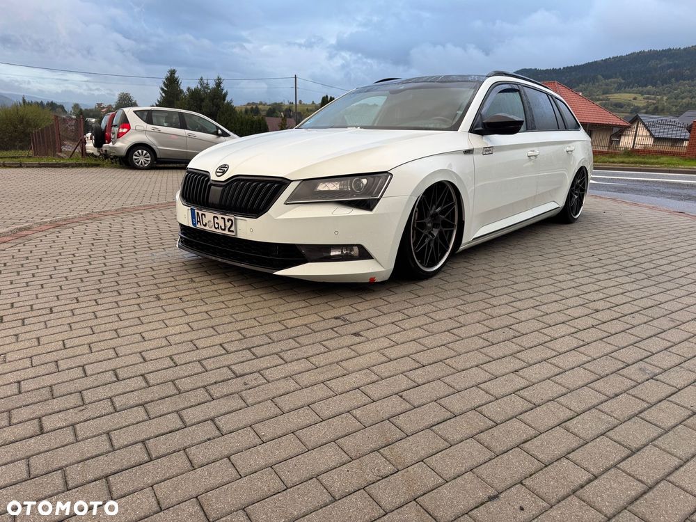 Skoda Superb Combi 2.0 TSI 4x4 DSG SportLine - 1