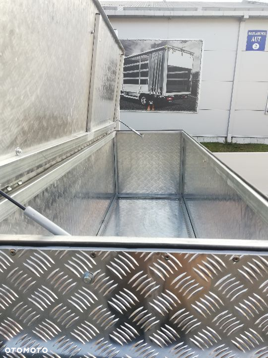 Skrzynka narzędziowa ALU w poprzek skrzyni ładunkowej - 5