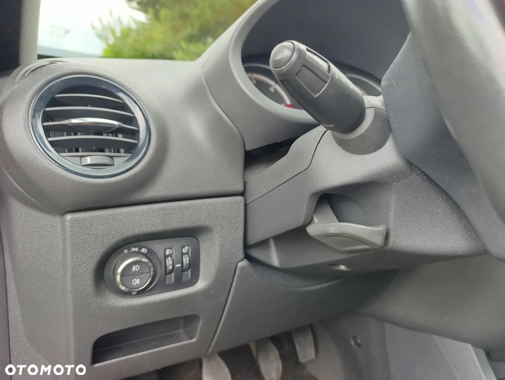 Opel Corsa - 17