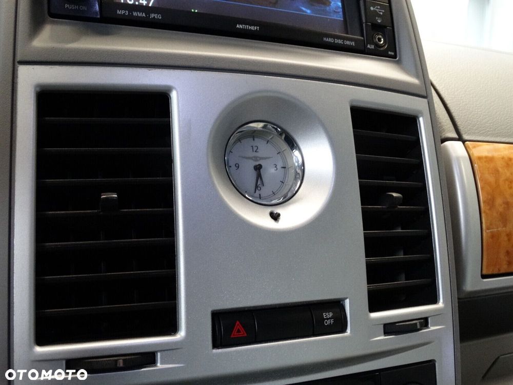 Chrysler Grand Voyager - 29