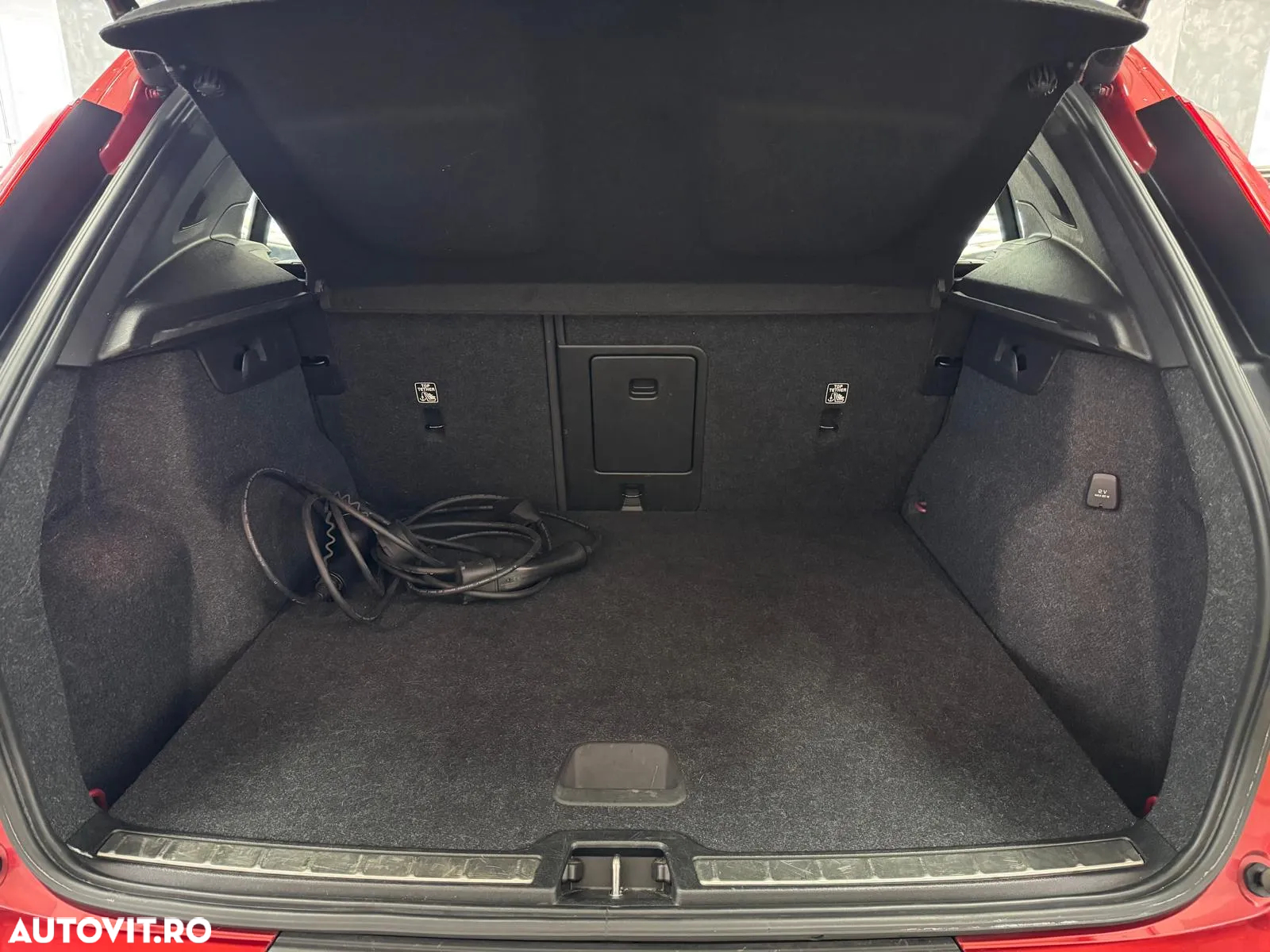 Volvo XC 40 T4 Recharge DKG Inscription - 12
