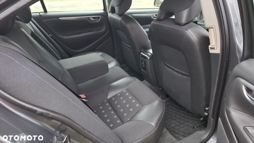 Volvo S40 2.4 Kinetic - 9