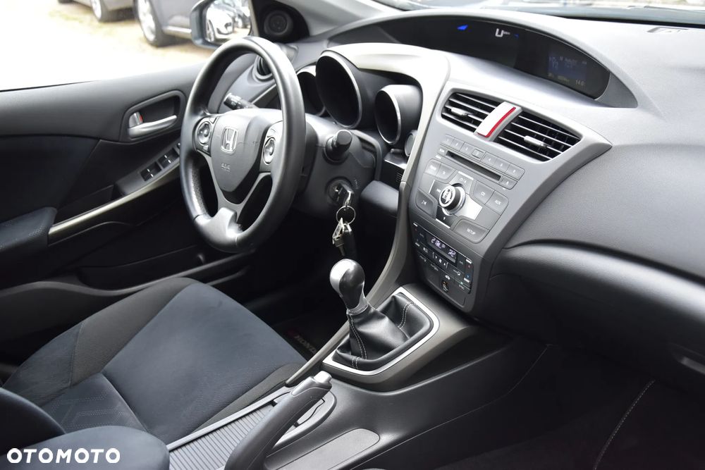 Honda Civic 1.8 Executive - 17