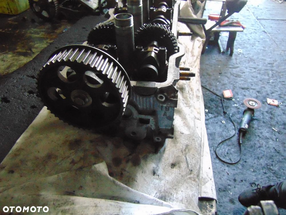 Głowica Toyota carina E 2,0 16 V 99 rok po regeneracji - 4