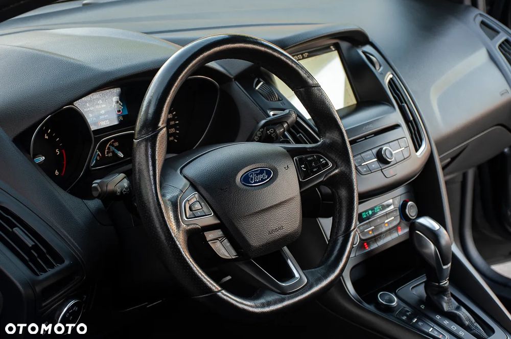 Ford Focus 2.0 TDCi ST-2 PowerShift - 23