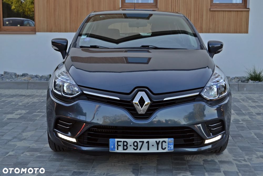 Renault Clio - 15