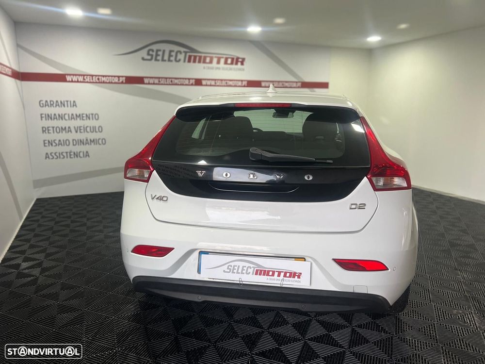 Volvo V40 2.0 D2 Momentum - 6