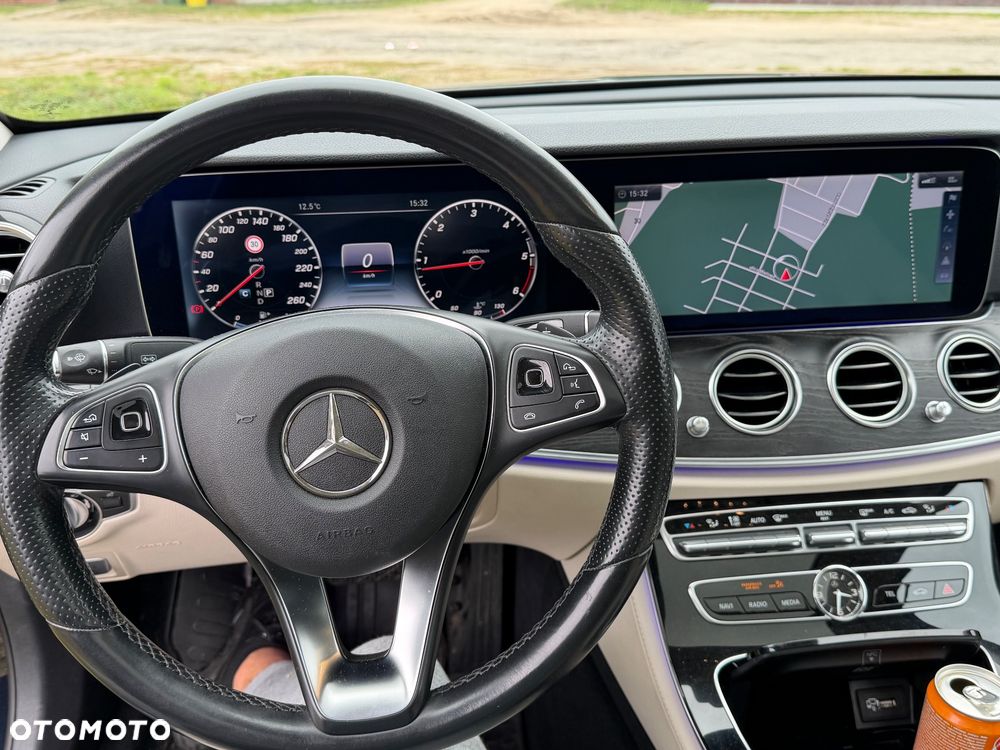 Mercedes-Benz Klasa E 220 d Business Edition 9G-TRONIC - 38