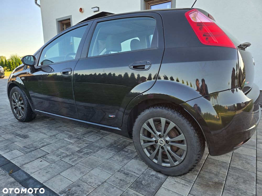 Fiat Punto 1.4 16V Dynamic - 8